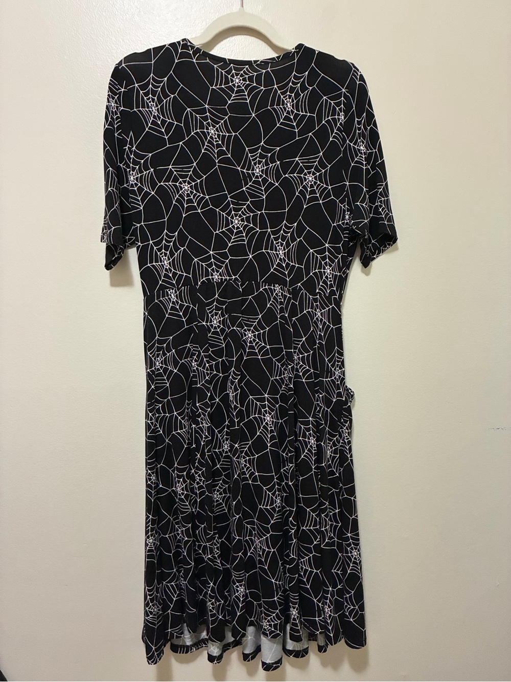 Torrid Super Soft Knits Black Spiderweb Print Skater Dress size 00 or 10 m/l - Picture 7 of 7